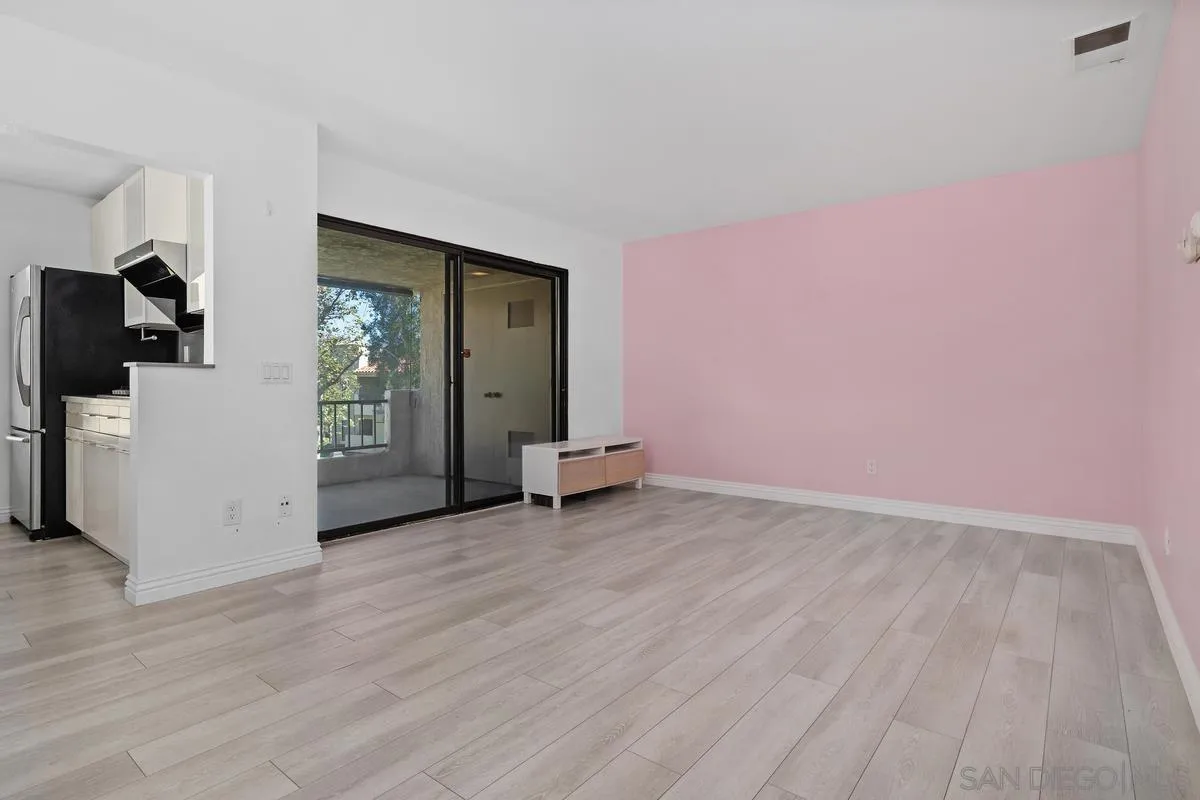 https://cdn.realtyfeed.com/cdn/127/260023808/7c6abbcb07968e223a52ac9f1f023758.webp