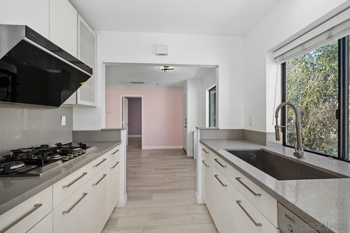 https://cdn.realtyfeed.com/cdn/127/260023808/930668a49e5e474f427259938d607516.webp