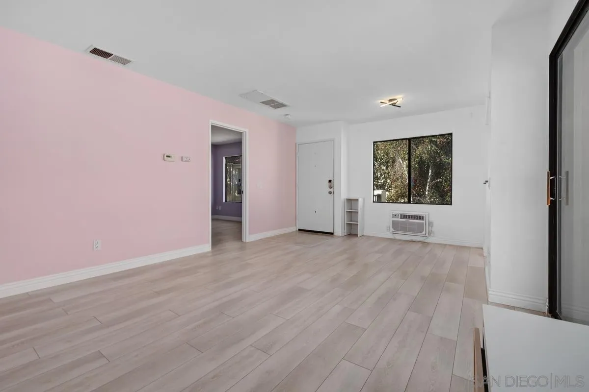 https://cdn.realtyfeed.com/cdn/127/260023808/d91b16e1d9b78aa6f97a95d7808f0f0e.webp