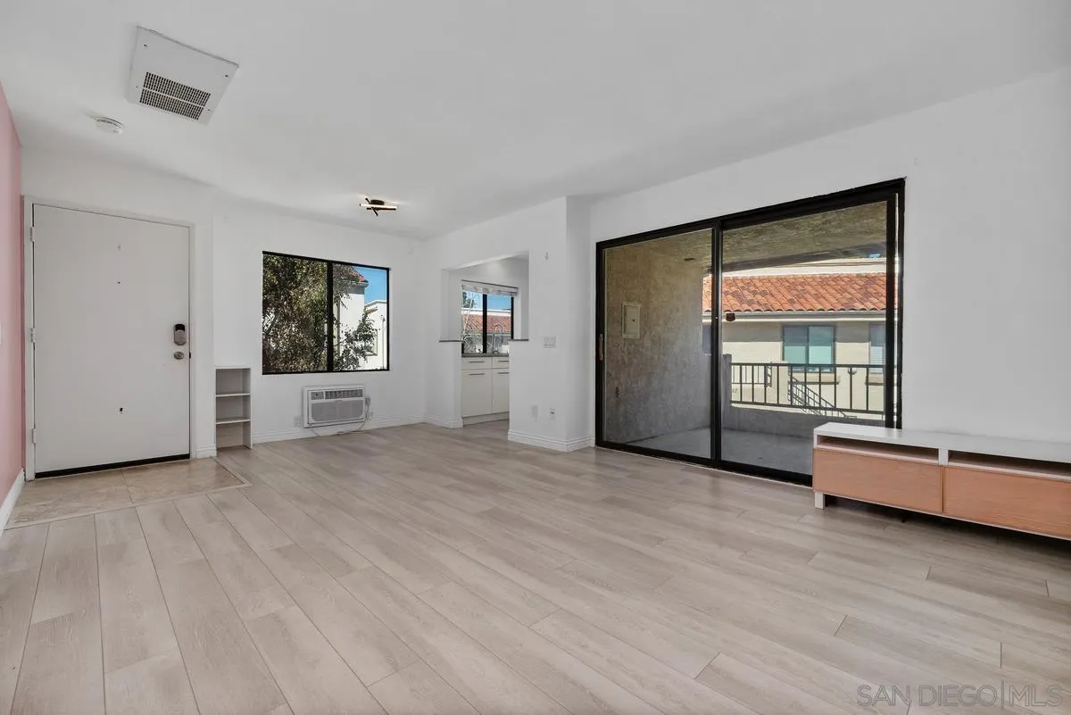 https://cdn.realtyfeed.com/cdn/127/260023808/daf6e4f1803d32eedb4ed3d58c3ce651.webp