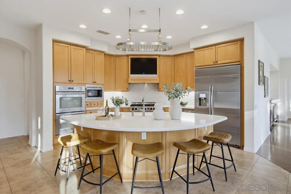 https://cdn.realtyfeed.com/cdn/127/260023811/5152c326e1a964779741706c5b2c774f.webp