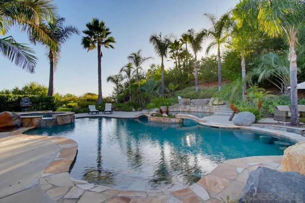 https://cdn.realtyfeed.com/cdn/127/260023811/58229ebfe6a16965e0a9e9b747671a7d.webp