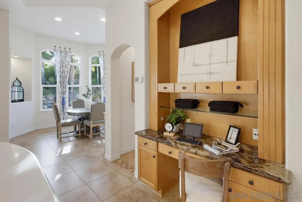 https://cdn.realtyfeed.com/cdn/127/260023811/81a59f1f19fd1b535e91627c99fcccb3.webp