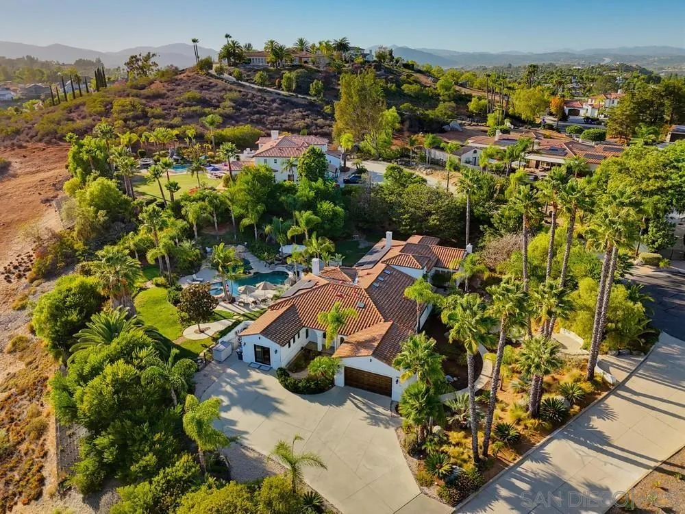 https://cdn.realtyfeed.com/cdn/127/260023811/963d7013b7b3bcf20b1d276c7899d7c2.webp