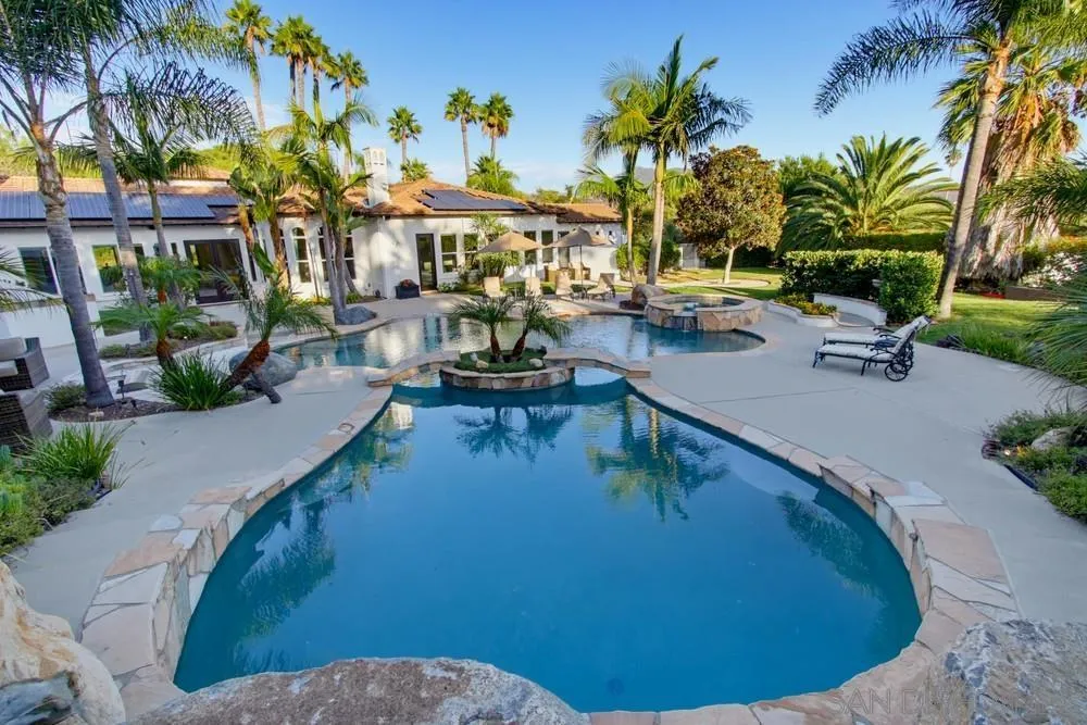 https://cdn.realtyfeed.com/cdn/127/260023811/d070ad06e0056a2ae8e74060e78d0e5e.webp