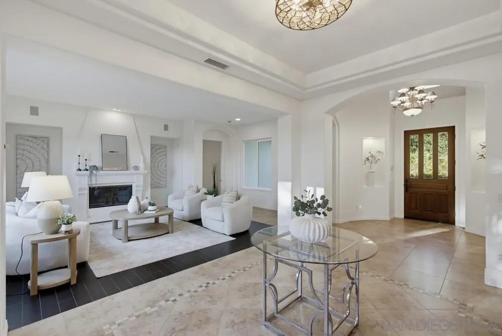 https://cdn.realtyfeed.com/cdn/127/260023811/e483551e8e9f65543bbab0a56df506e5.webp