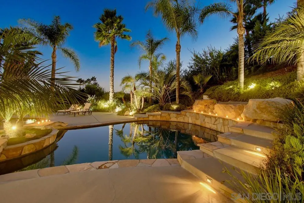 https://cdn.realtyfeed.com/cdn/127/260023811/eb95d6a4aa7659e19b98d739a6deb9b3.webp