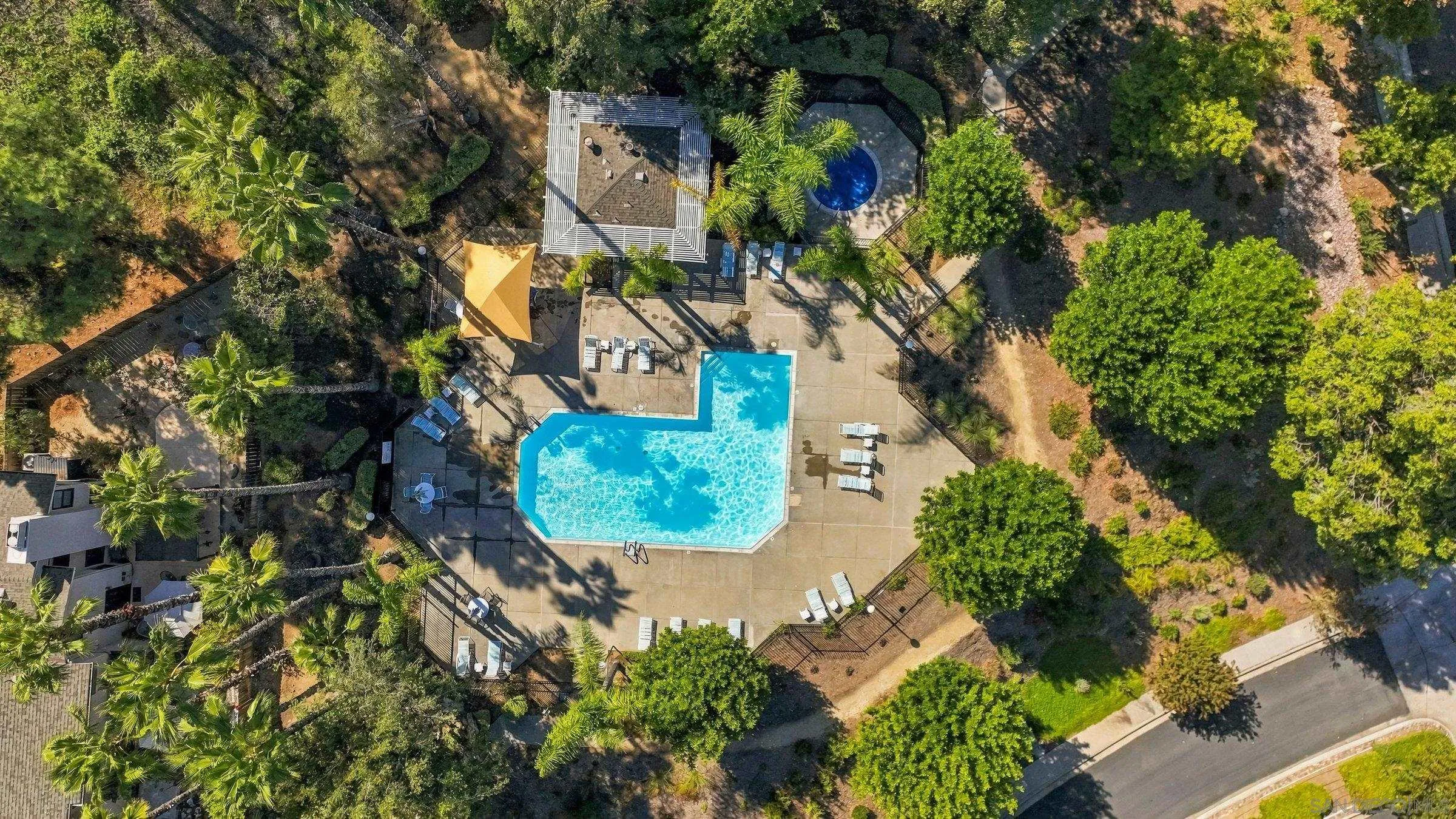 https://cdn.realtyfeed.com/cdn/127/260023821/98c151a3ba8455db7d92d59fba4cc5cc.webp