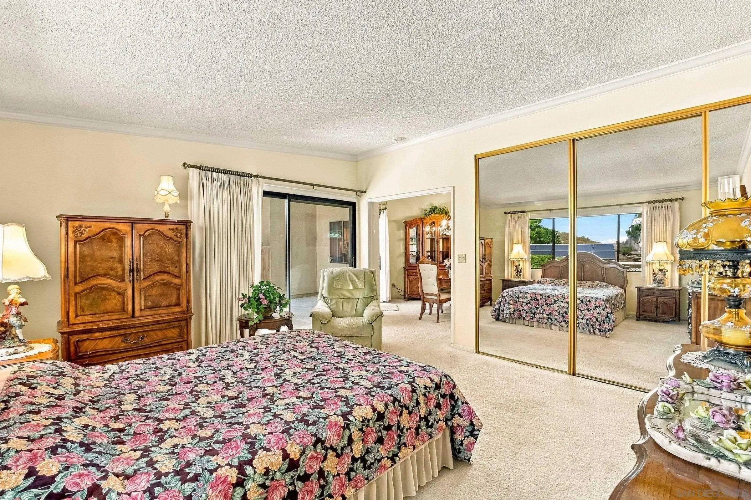 https://cdn.realtyfeed.com/cdn/127/260023821/bb7adf7a6c24bea9f3a967090df63f59.webp
