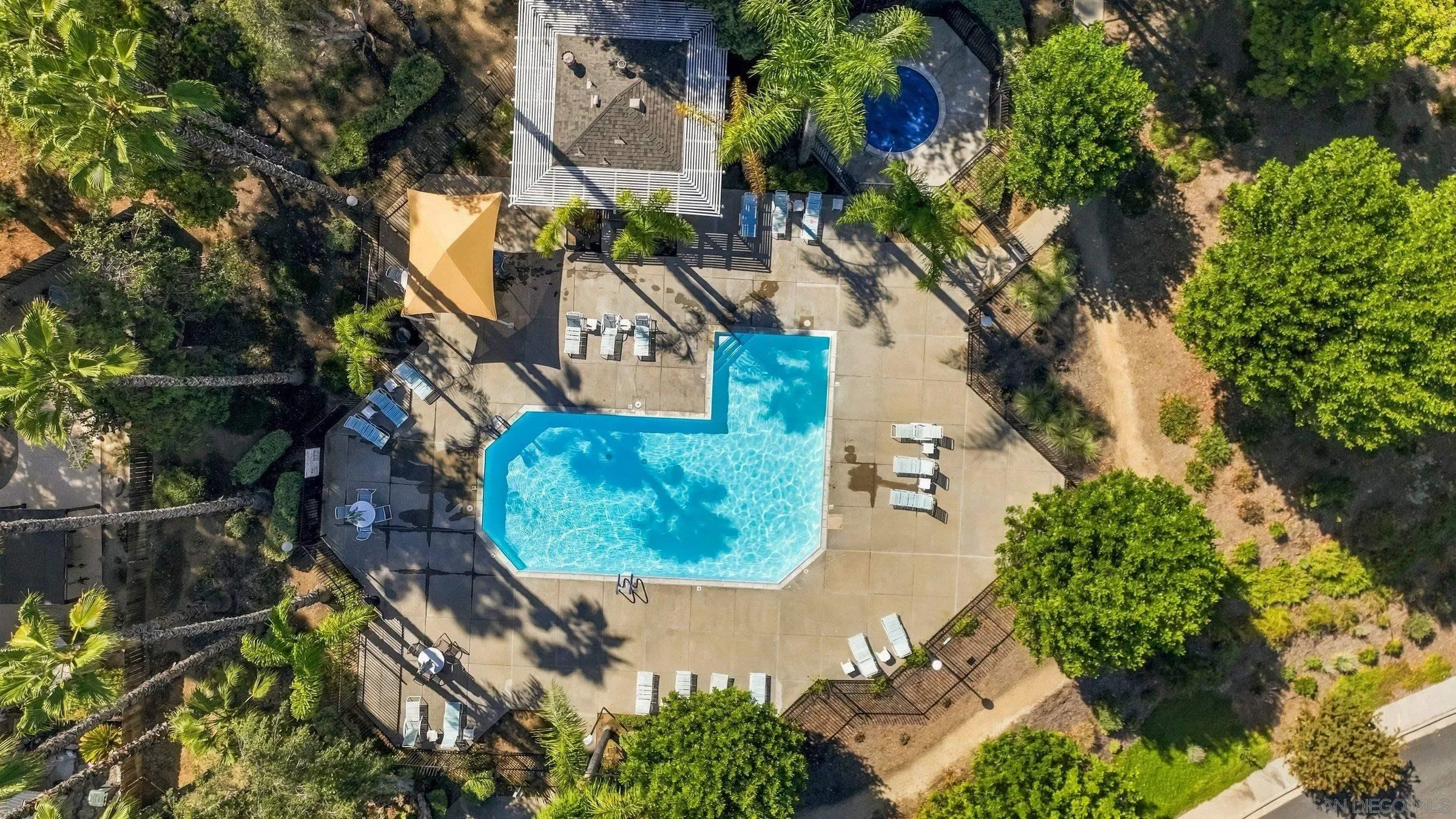 https://cdn.realtyfeed.com/cdn/127/260023821/d93abe092ef37307c31cb1e3ef62e121.webp