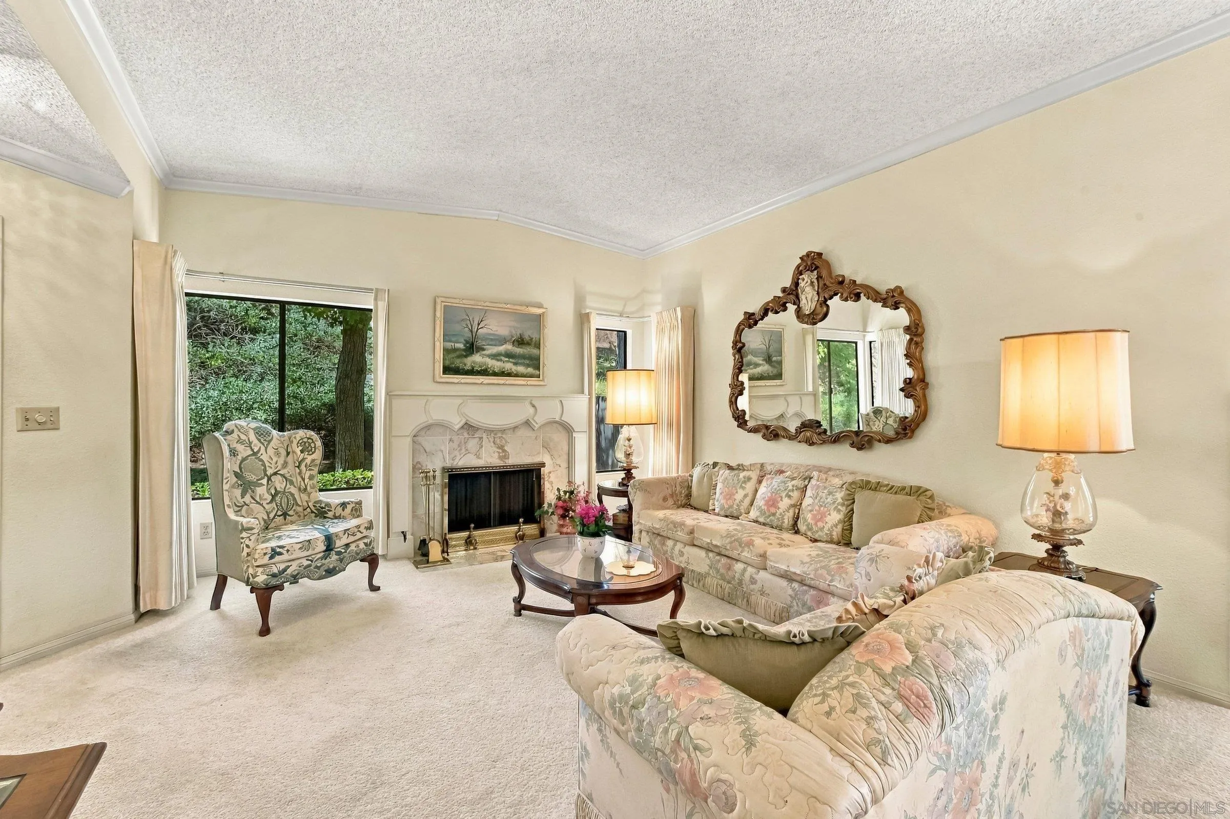https://cdn.realtyfeed.com/cdn/127/260023821/de383bd7e7744b81b7d6c6cd7e4aa1c3.webp