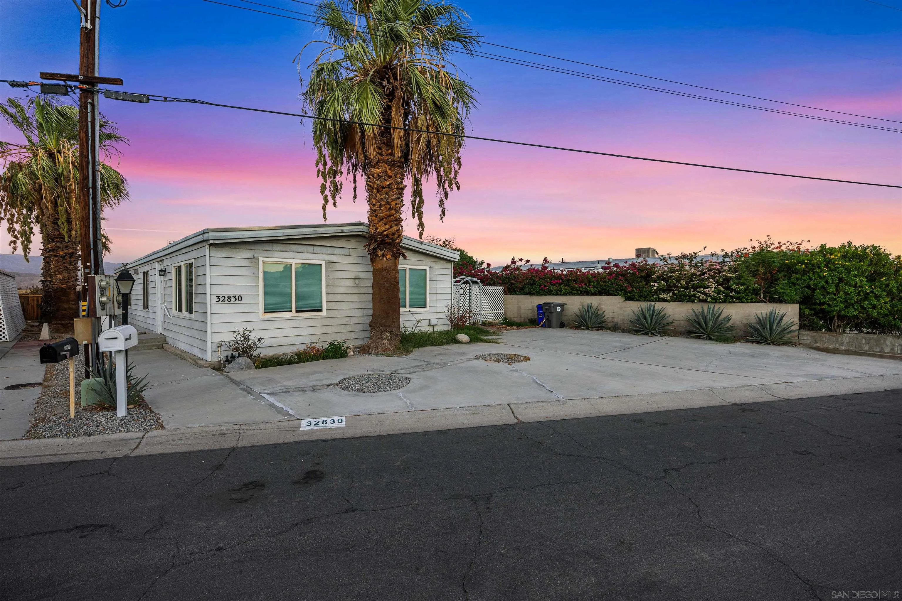 Thousand Palms, CA 92276