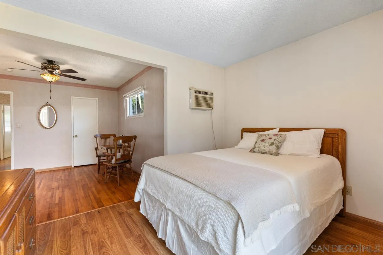 https://cdn.realtyfeed.com/cdn/127/260023836/02e00d65c50fc7a2304f7ae66810d460.webp