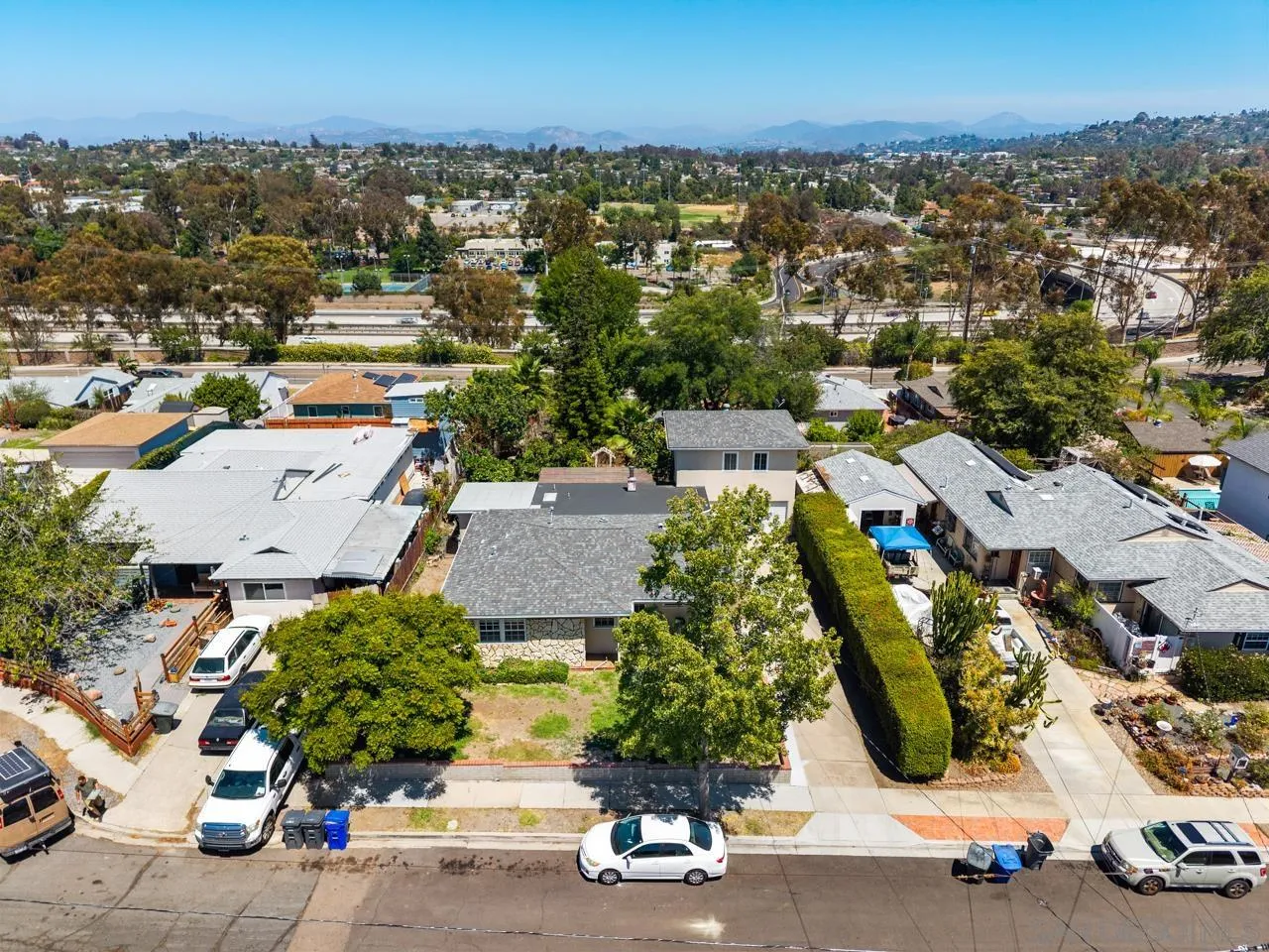 https://cdn.realtyfeed.com/cdn/127/260023836/0e8f3a155f2c0d985851f0575808bca3.webp