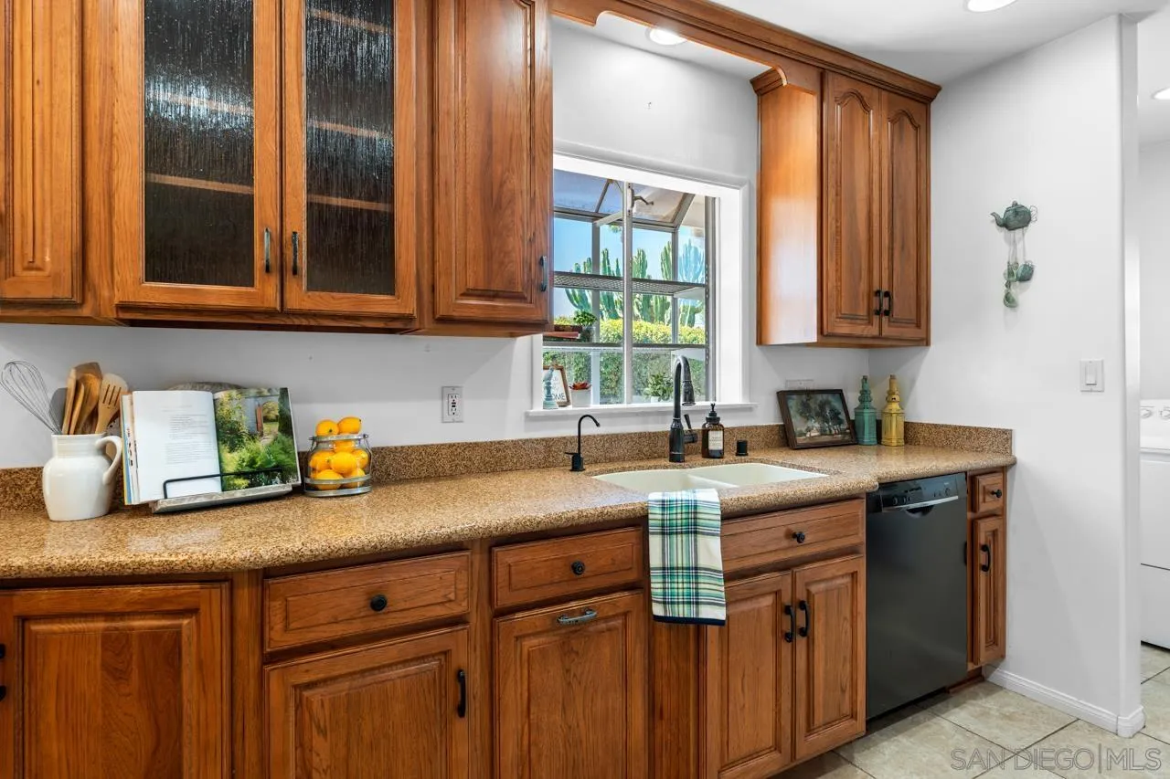 https://cdn.realtyfeed.com/cdn/127/260023836/80ec6c5913b50f6d0bc2ed7c57ae4a02.webp