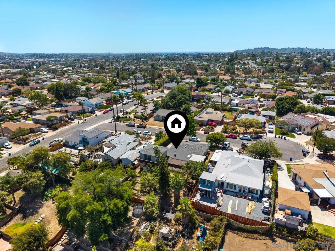 https://cdn.realtyfeed.com/cdn/127/260023836/eacfcf3cce553e87470235de1645ab74.webp