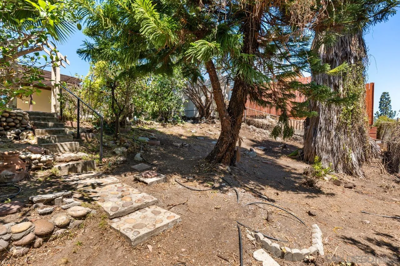 https://cdn.realtyfeed.com/cdn/127/260023836/f74cbc2355a66793253f026c9f620fc2.webp