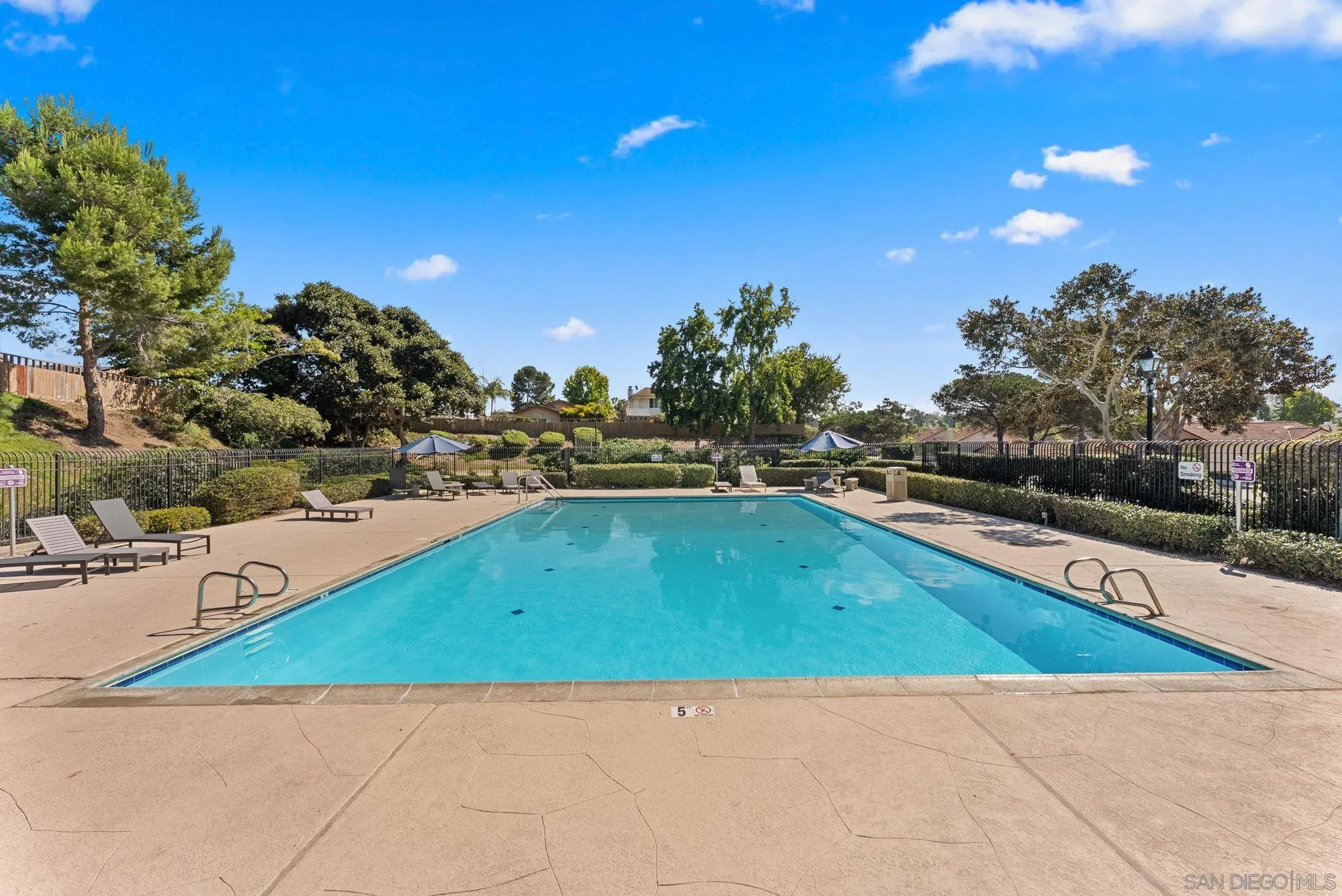https://cdn.realtyfeed.com/cdn/127/260023841/5f6c7605d46114066c84a1159349e6f3.webp
