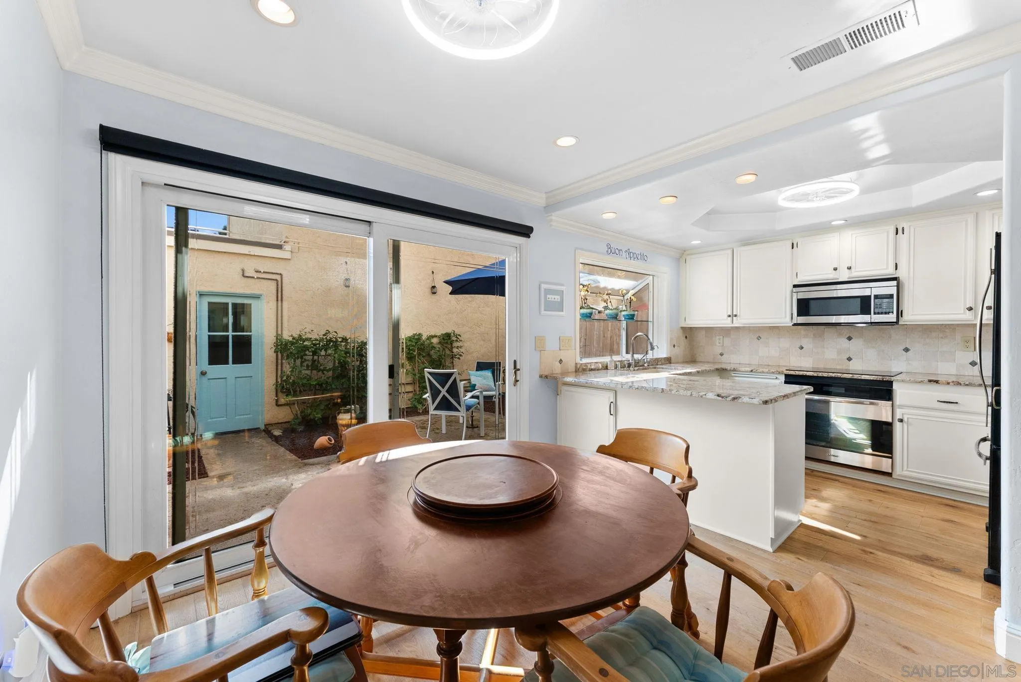 https://cdn.realtyfeed.com/cdn/127/260023841/c3162c8becdaf64c35d67a38adab2958.webp