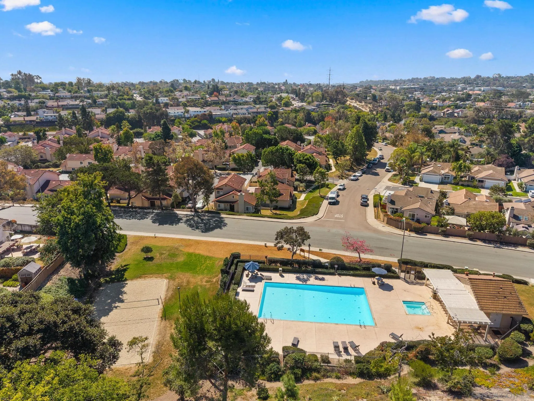 https://cdn.realtyfeed.com/cdn/127/260023841/e7a7f09bca4818148a9ca2a1b9a88e1d.webp