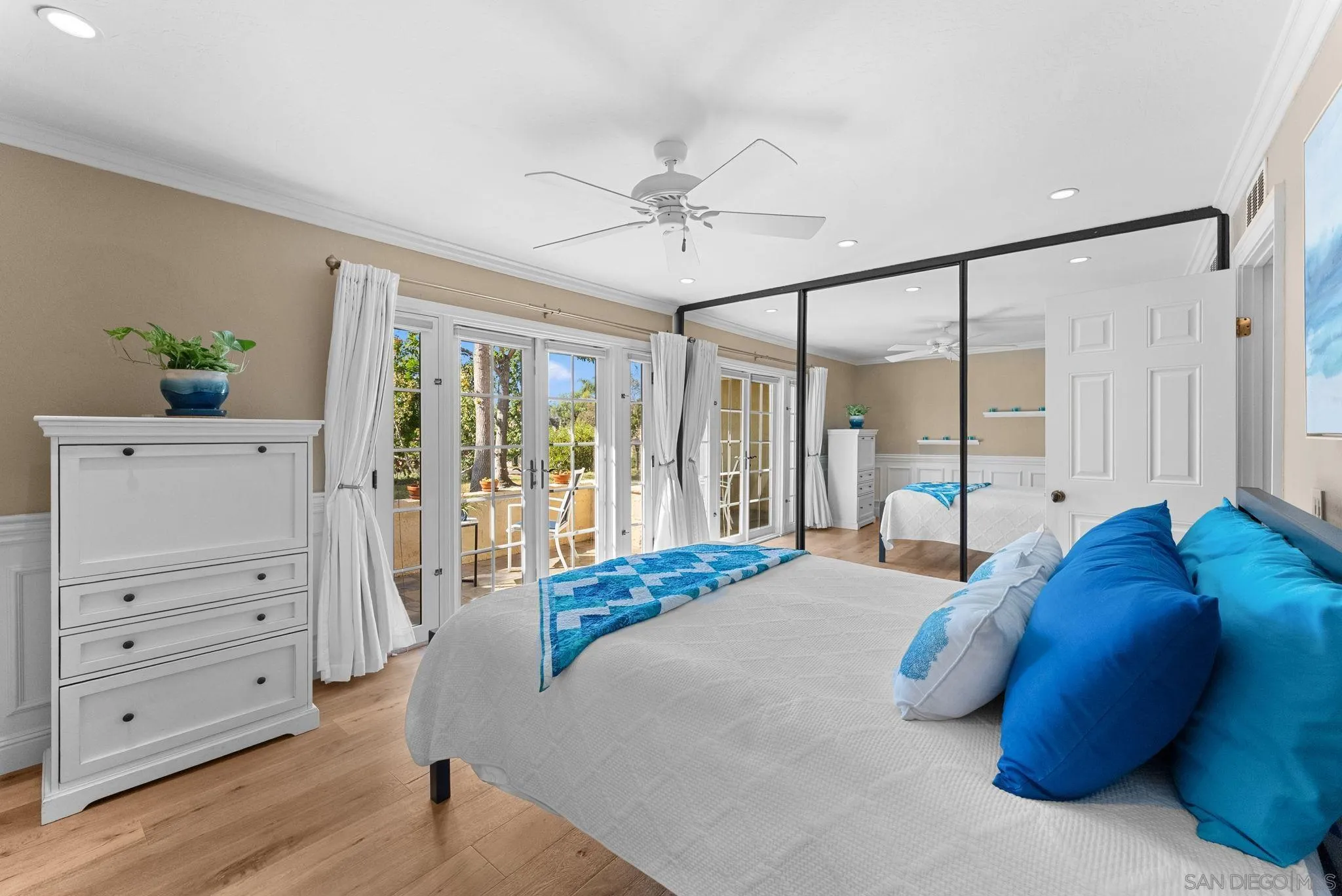 https://cdn.realtyfeed.com/cdn/127/260023841/f5cddea040b3ee778293729cead732a6.webp