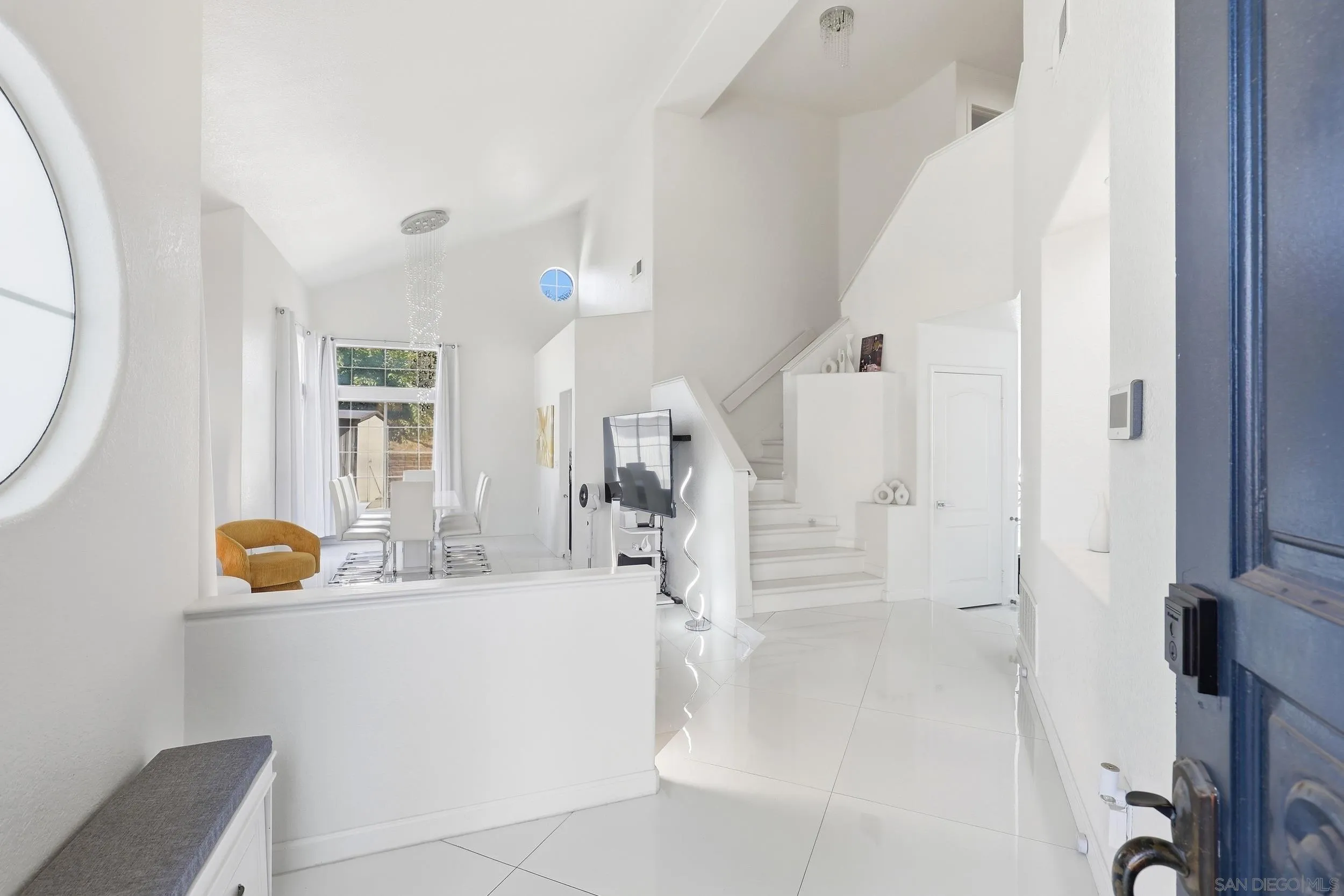https://cdn.realtyfeed.com/cdn/127/260023847/f7a64deb82f544002cd8bee9c314c80d.webp