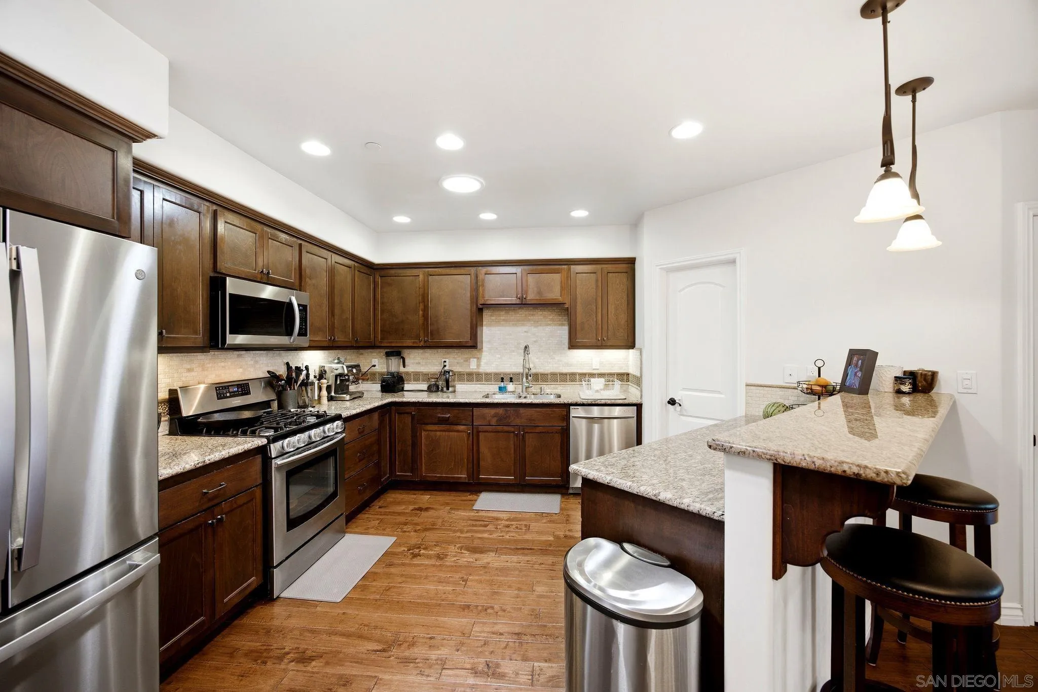 https://cdn.realtyfeed.com/cdn/127/260023848/87693a86ad5d619dc1c7657b36bd0405.webp