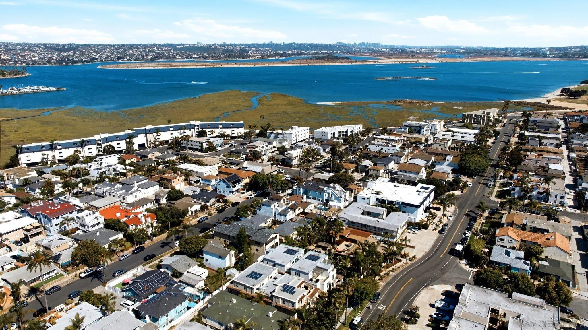 https://cdn.realtyfeed.com/cdn/127/260023848/cc2c15c3a4182a105b74ca0e225a6dee.webp