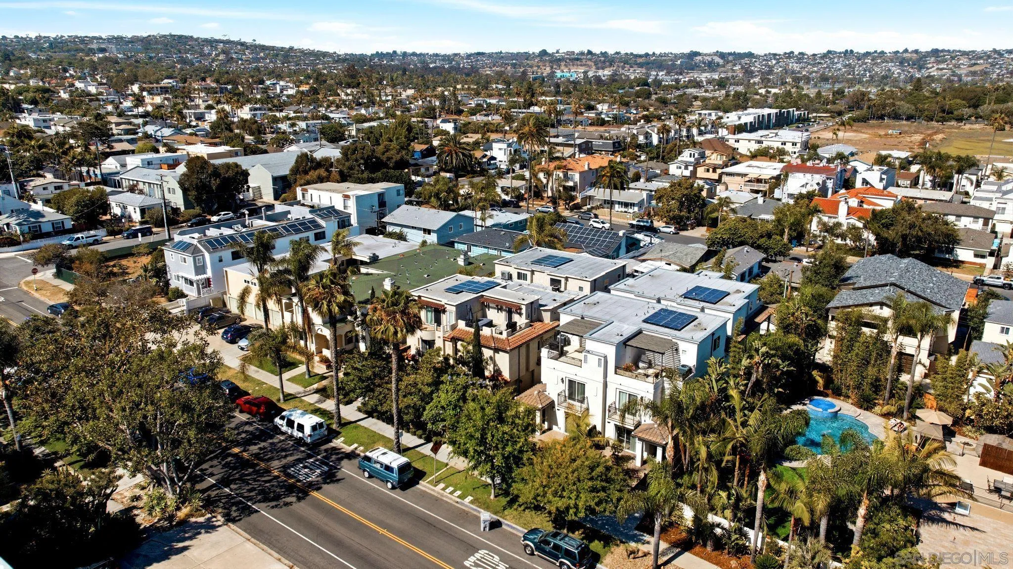 https://cdn.realtyfeed.com/cdn/127/260023848/e3da5ff7697d23fc27fc3a2e92293523.webp