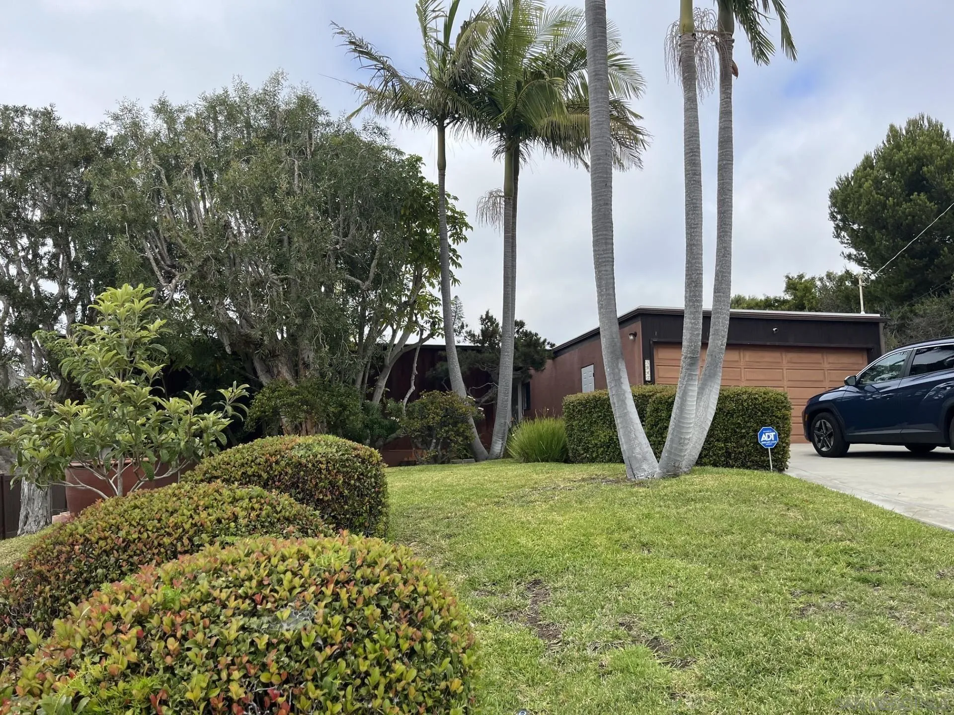 https://cdn.realtyfeed.com/cdn/127/260023850/5d478f1ed1f375b7de01b9aa4e1a4617.webp