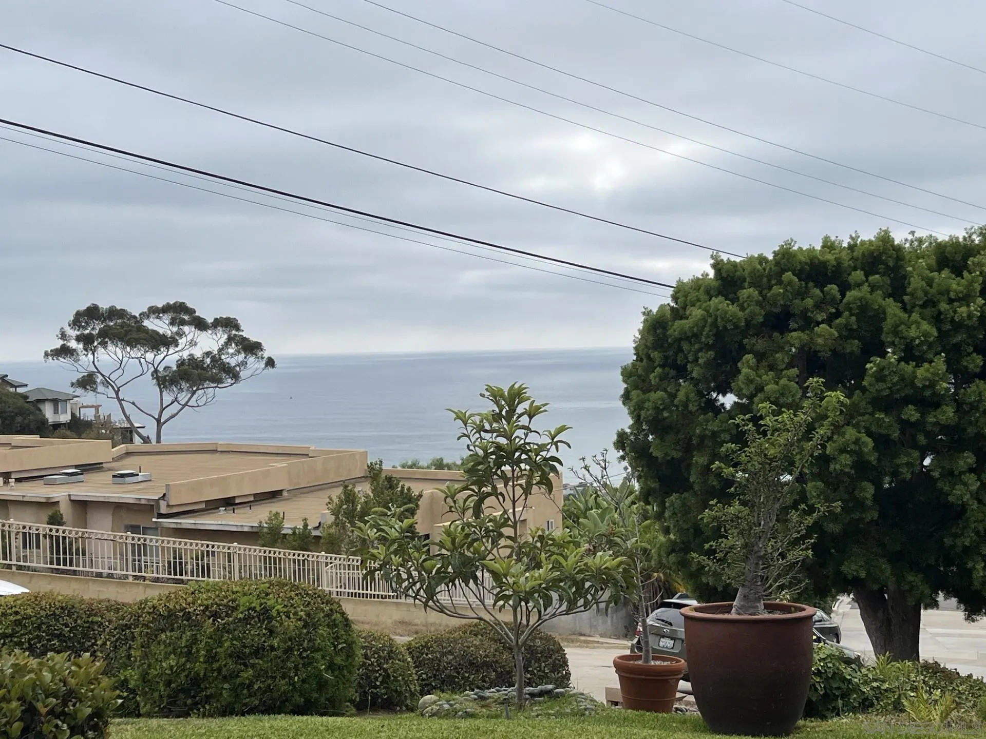 https://cdn.realtyfeed.com/cdn/127/260023850/928bedb0e81b1cb6f4eb3bda855edf73.webp