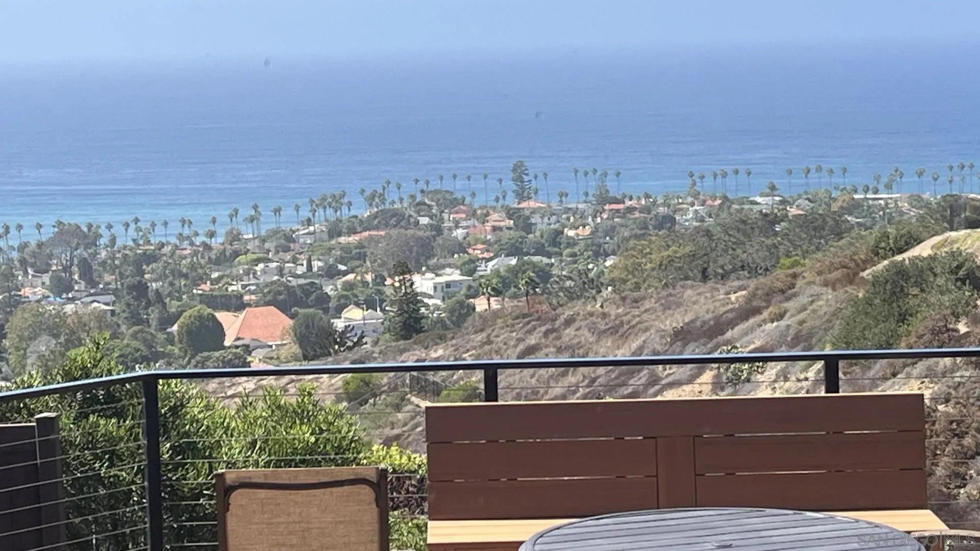 https://cdn.realtyfeed.com/cdn/127/260023850/ad9c12b9dd46ed88e44b7c8fc699cdc4.webp