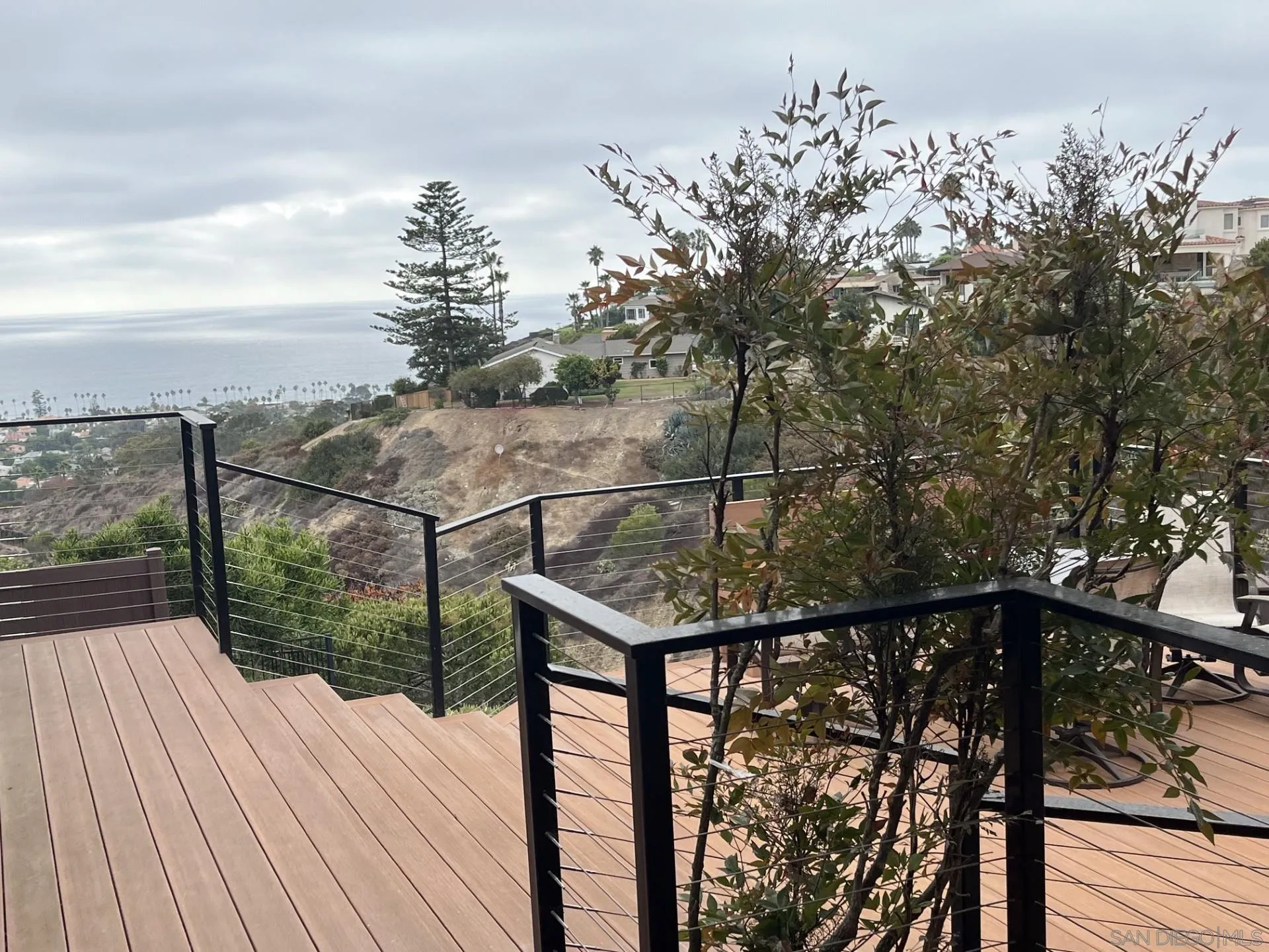 https://cdn.realtyfeed.com/cdn/127/260023850/f2f8b6470e80751d5d216c85d12d74b1.webp