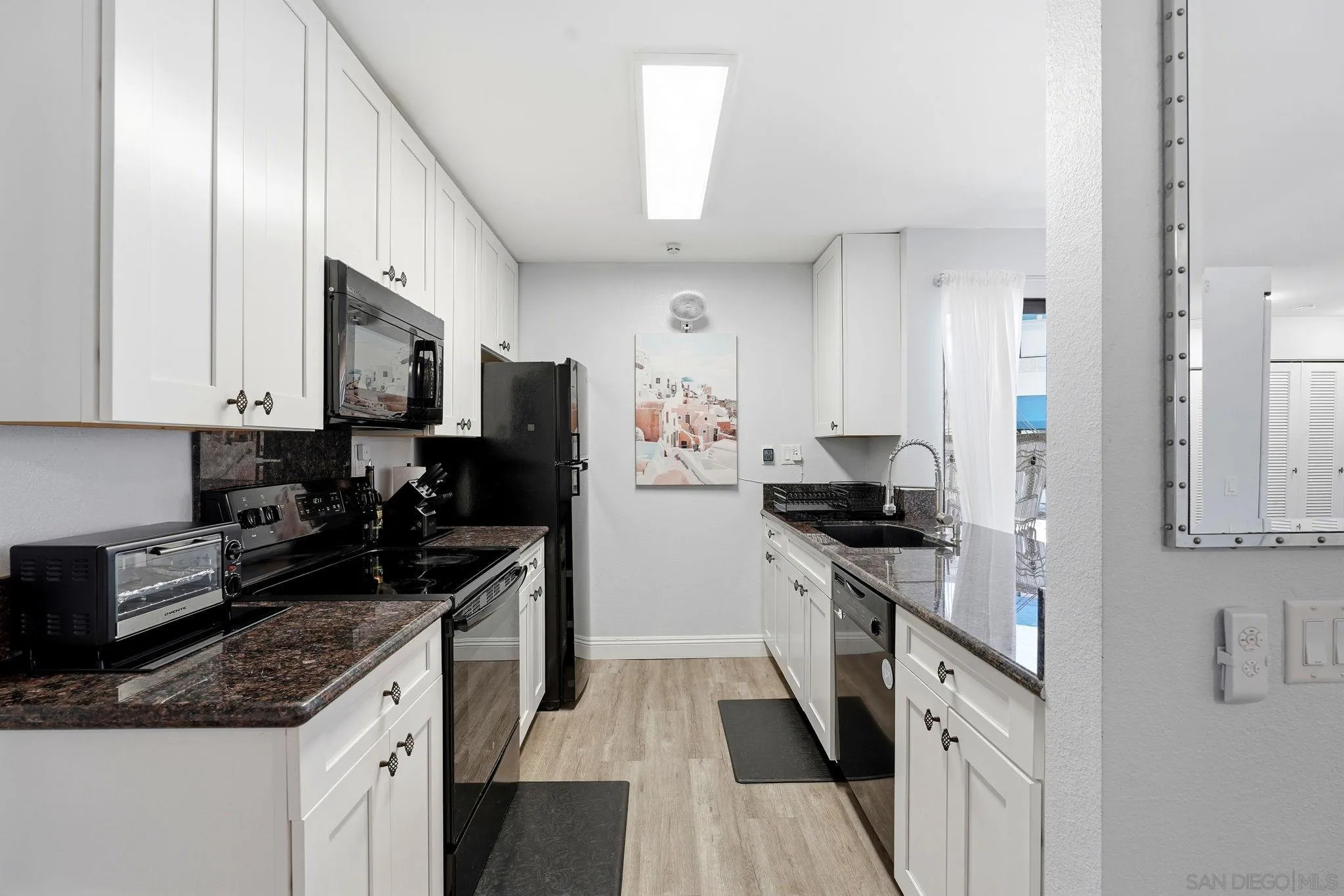 https://cdn.realtyfeed.com/cdn/127/260023855/57a7dee829ebc2c7ac052705fd3ace92.webp