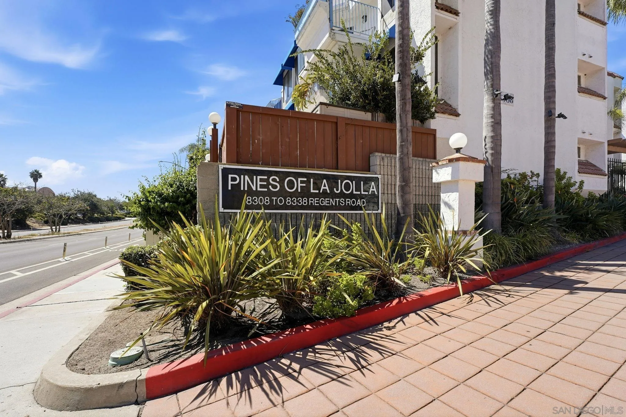 https://cdn.realtyfeed.com/cdn/127/260023855/591534422a45cf687e09b8de25bbcabf.webp