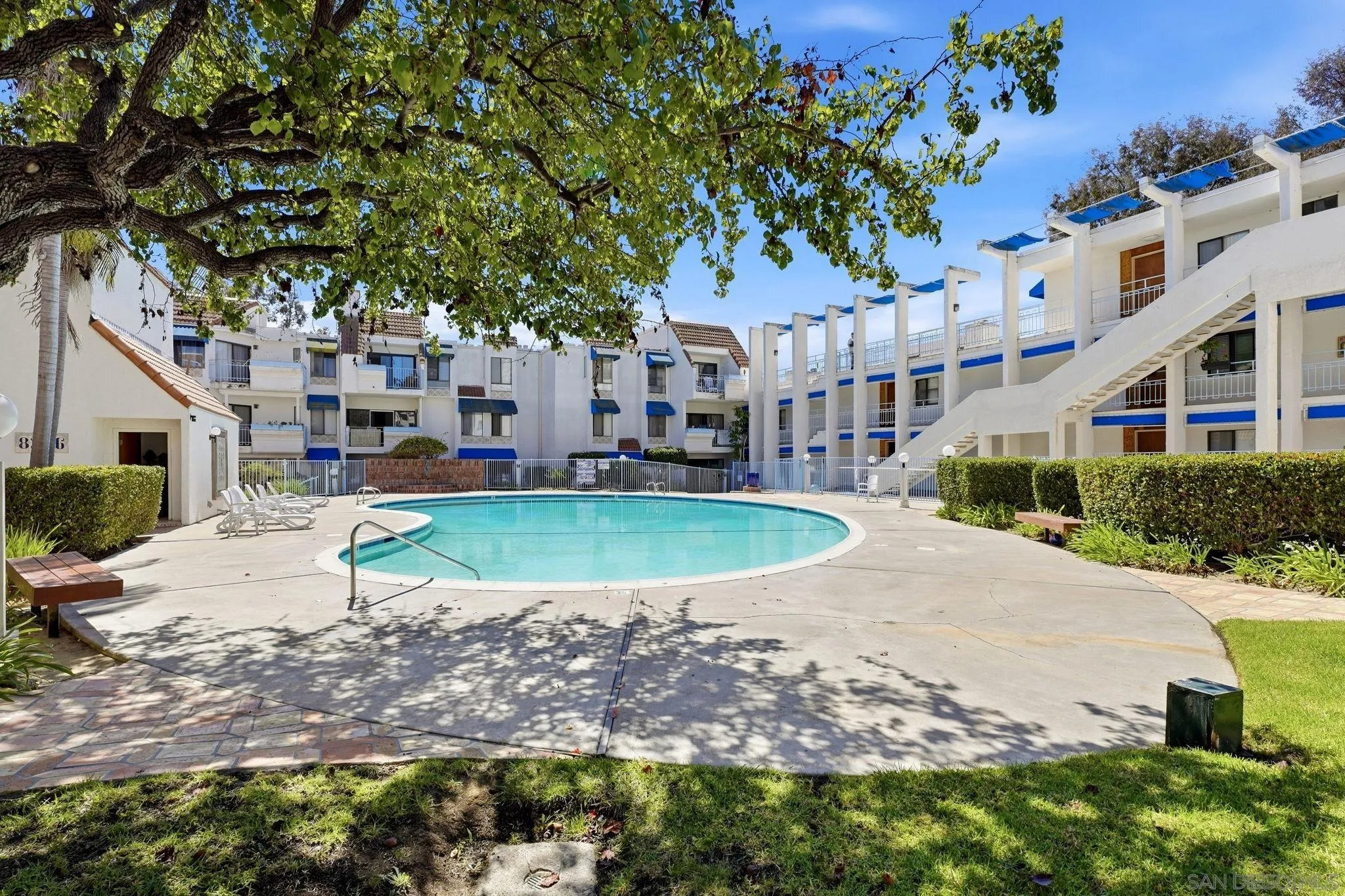 https://cdn.realtyfeed.com/cdn/127/260023855/89e15b89e6d9387439f87771a04f705f.webp