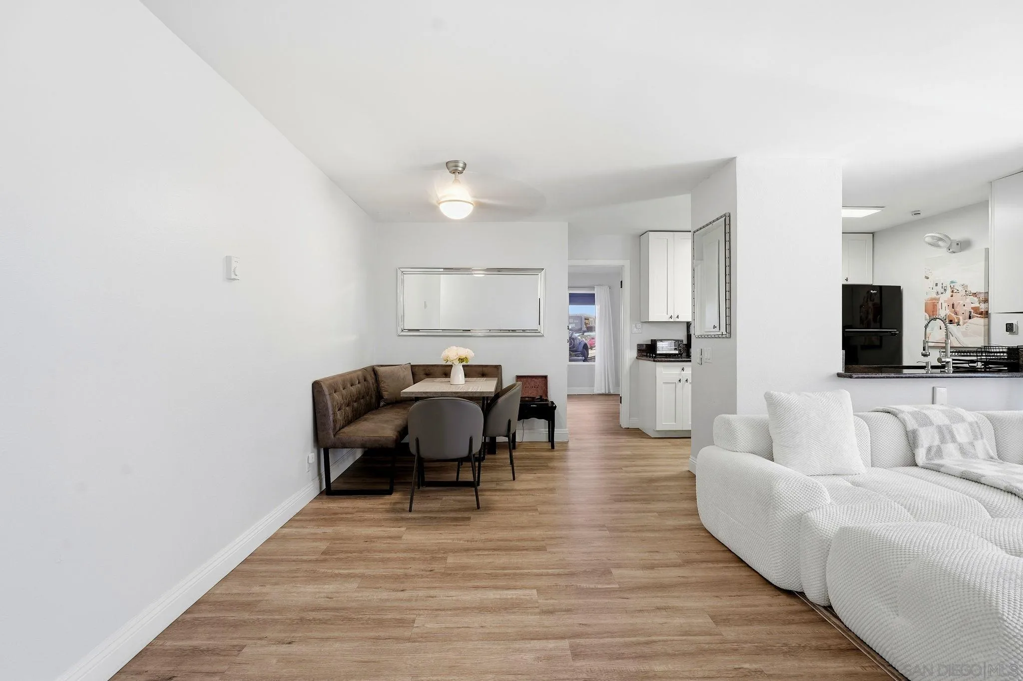 https://cdn.realtyfeed.com/cdn/127/260023855/cad1efc468941e6f0f2a1f015d495c8b.webp