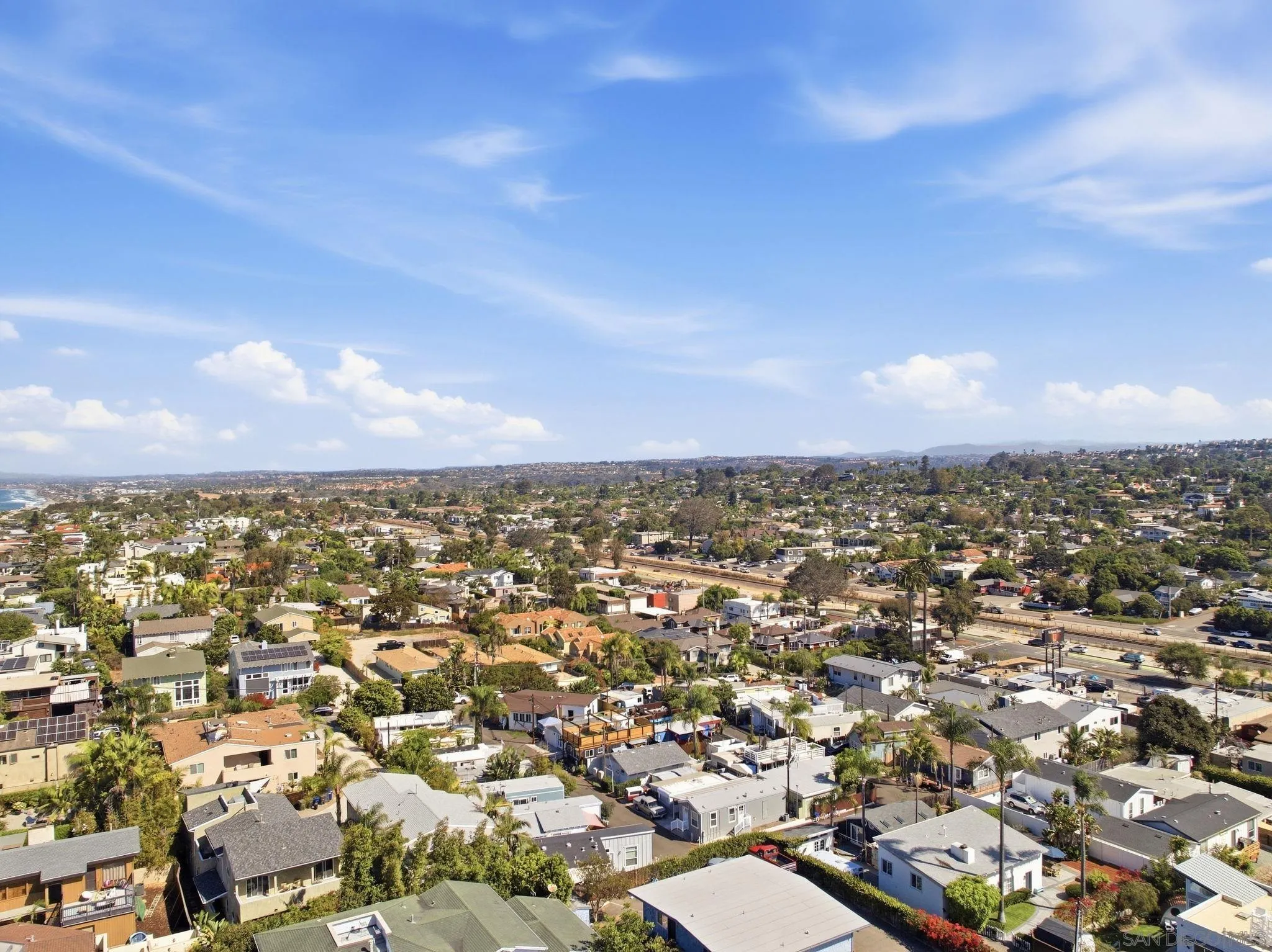 https://cdn.realtyfeed.com/cdn/127/260023858/79790cc4bdb56012cbd975364c0219d6.webp