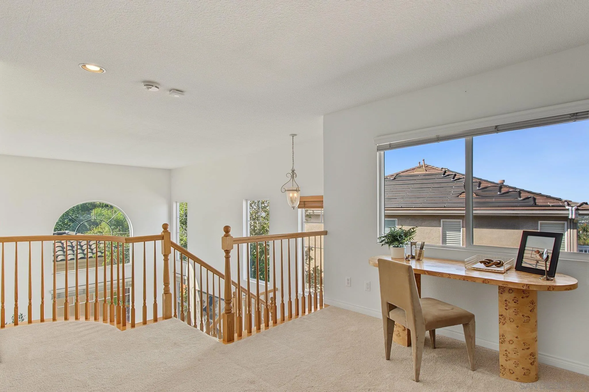 https://cdn.realtyfeed.com/cdn/127/260023861/2c246a12049916a25fdbbe093c496171.webp
