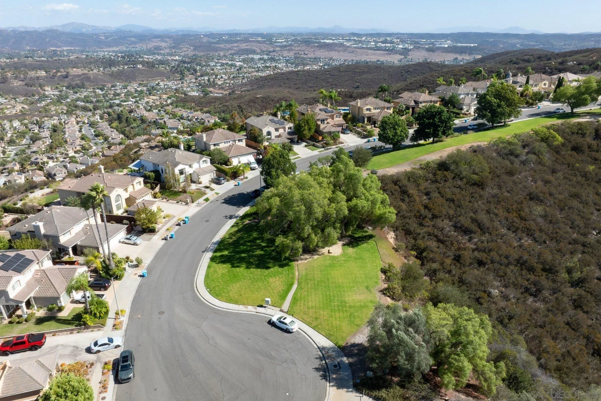 https://cdn.realtyfeed.com/cdn/127/260023861/6b1a3f27ffb39ab090956697f5ee29c5.webp