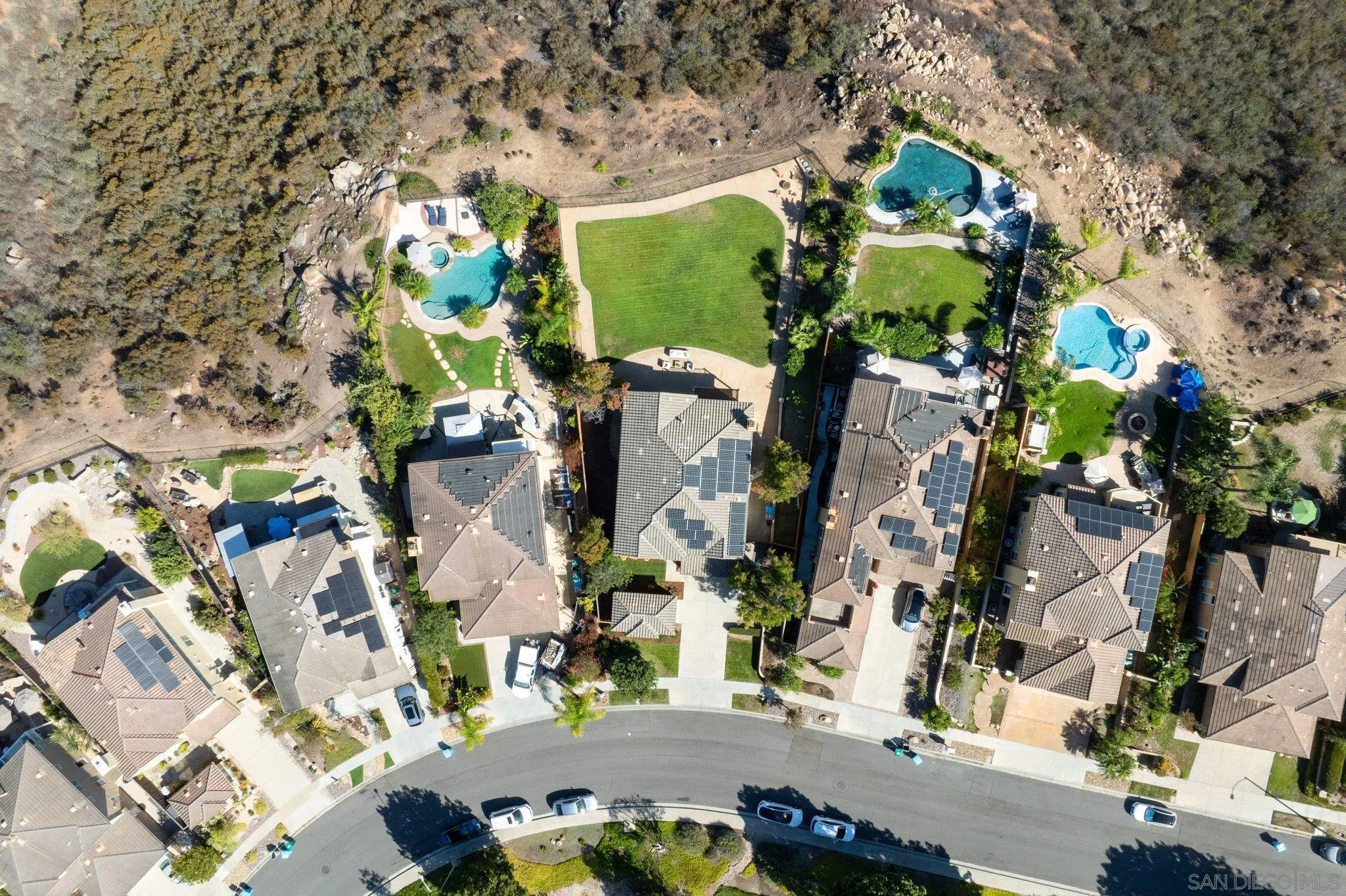 https://cdn.realtyfeed.com/cdn/127/260023861/a33f522dd39f5809ee706ac612d11d78.webp