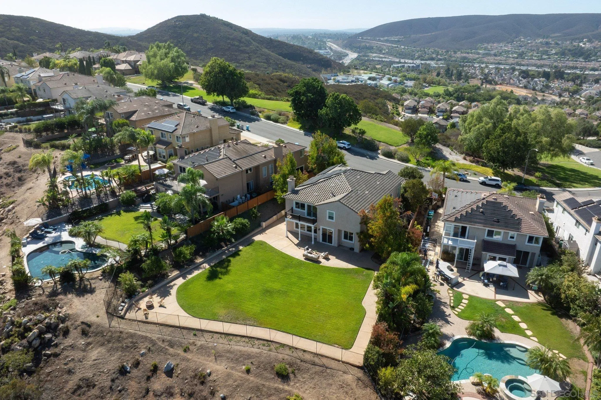 https://cdn.realtyfeed.com/cdn/127/260023861/a8b3d201daccda8186b42f9b09aed2b0.webp