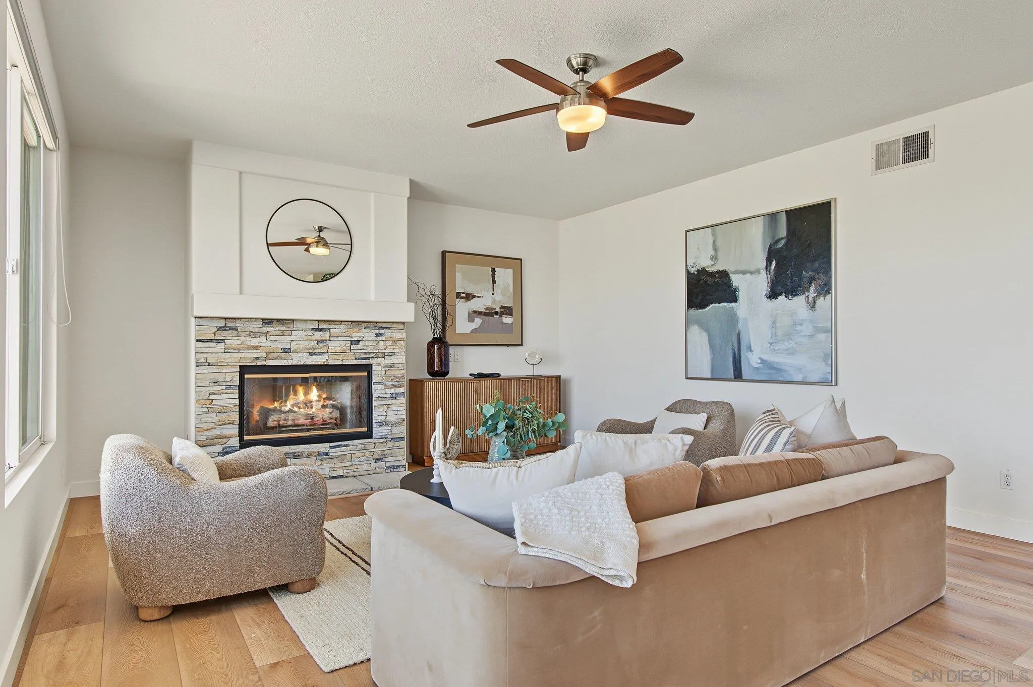 https://cdn.realtyfeed.com/cdn/127/260023861/bee95268105f5691b8ebea4d4f89d6af.webp