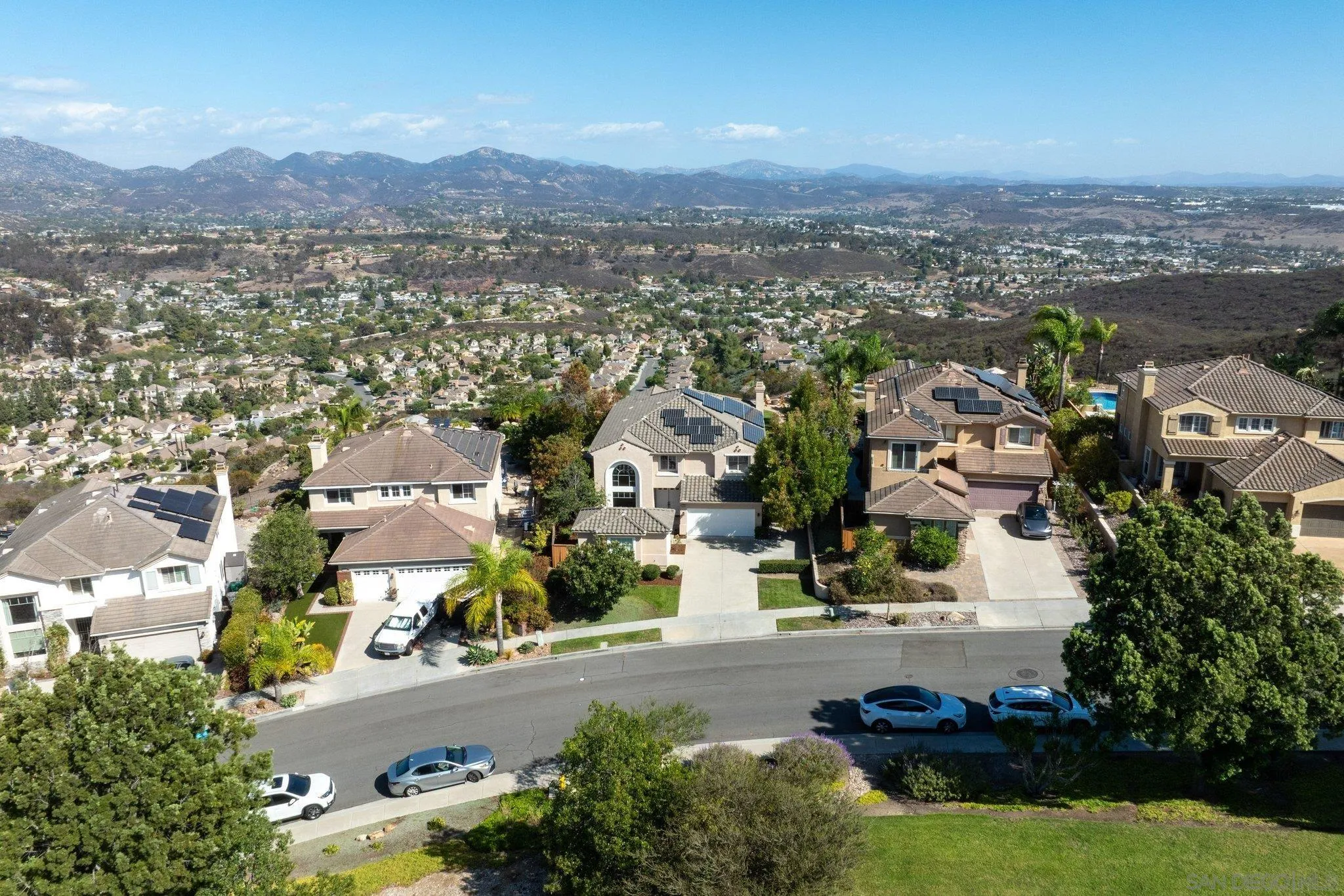 https://cdn.realtyfeed.com/cdn/127/260023861/f696ae22f780be2da28afd8ffb99d23d.webp