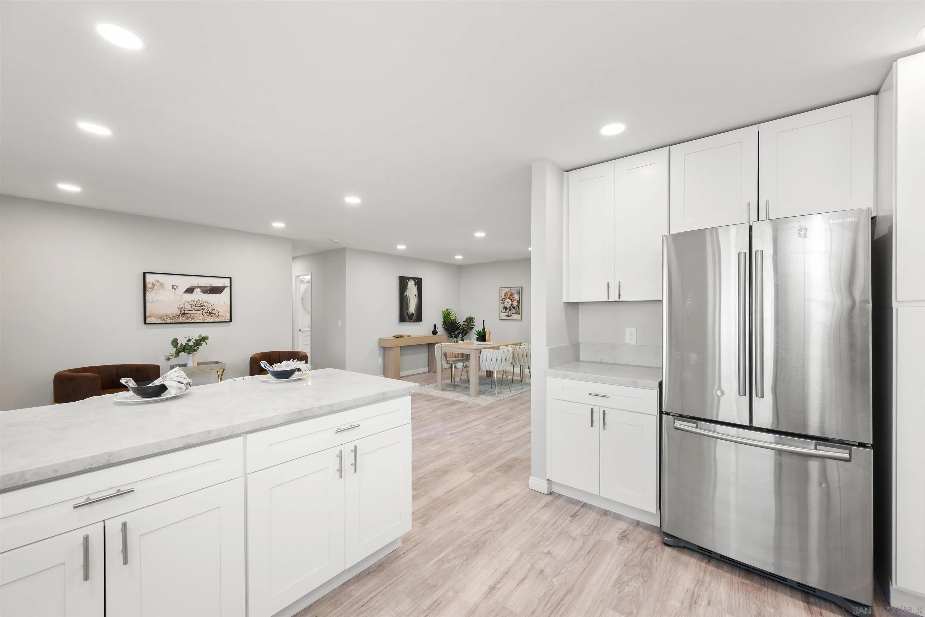 https://cdn.realtyfeed.com/cdn/127/260023865/605cfbd6cead7c8e230ebd4dda3dea5e.webp