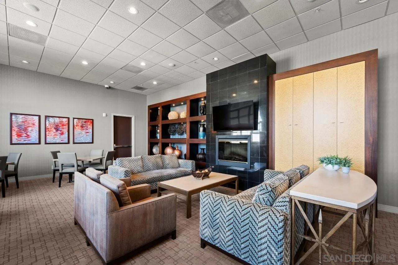 https://cdn.realtyfeed.com/cdn/127/260023866/0aee37315bd911eec67857cbf0759fd4.webp