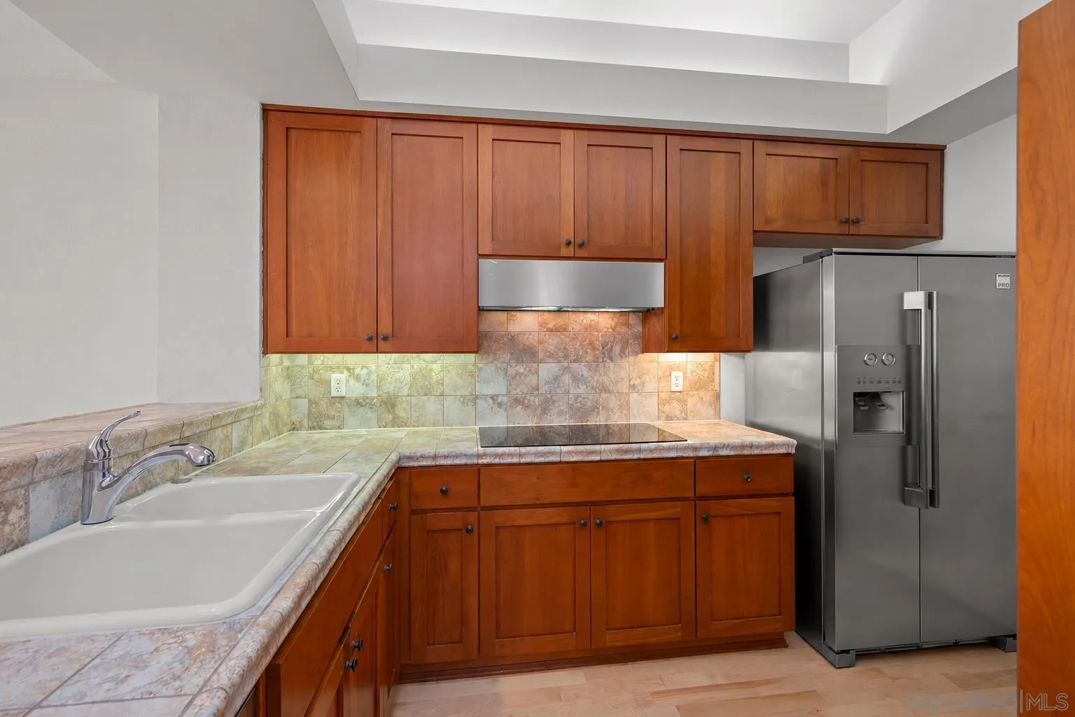 https://cdn.realtyfeed.com/cdn/127/260023866/493442c746429f6a0d5454bb654a3fc6.webp