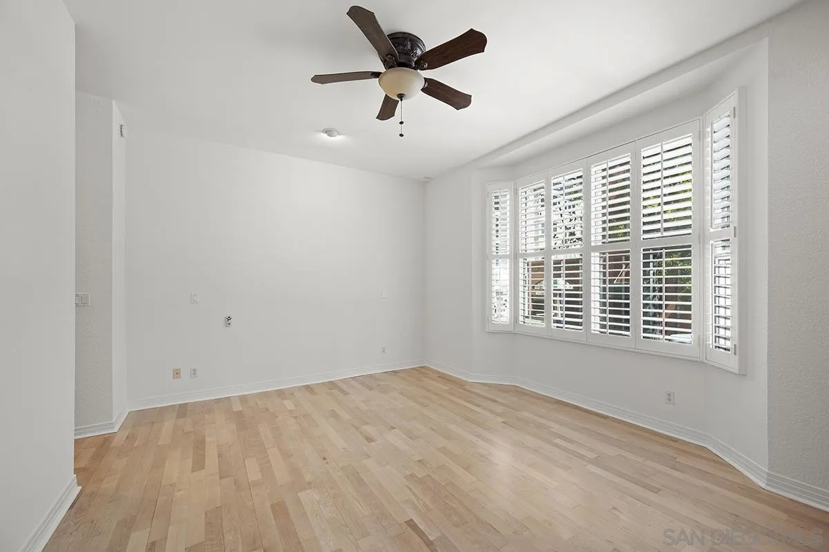https://cdn.realtyfeed.com/cdn/127/260023866/4a56a78db8de4e767f4cb51630c5b12c.webp