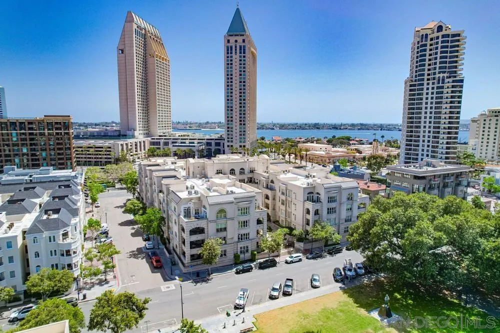 https://cdn.realtyfeed.com/cdn/127/260023866/79e30245757d070372b4b61db182bb0e.webp