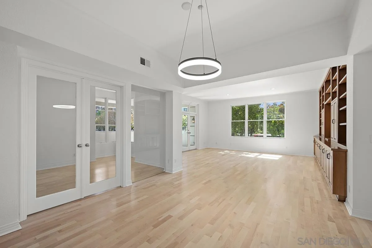 https://cdn.realtyfeed.com/cdn/127/260023866/9177d1ba82b461b16759c3e182627078.webp